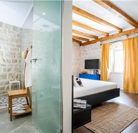 3 Bedroom Villa with Terrace near Trogir Old Town, Sleeps 6-8